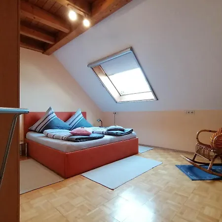 Apartment Haus-haller *