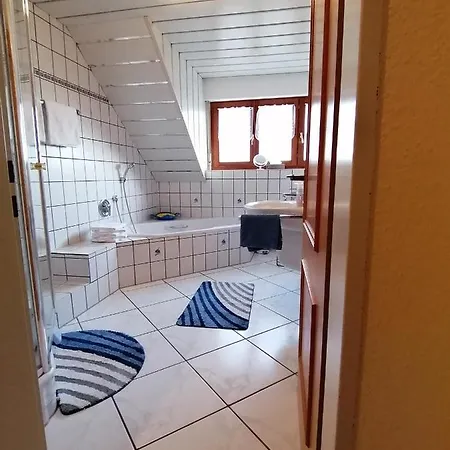 Haus-haller * Friedrichshafen