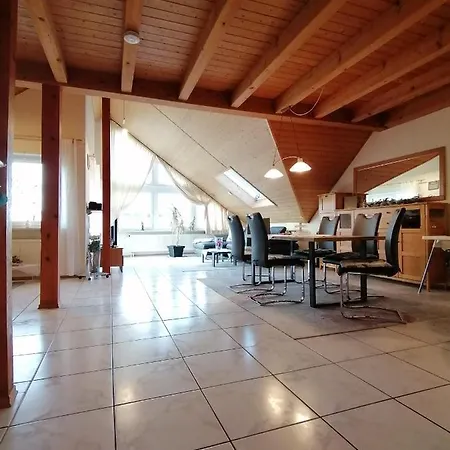 Apartment Haus-haller