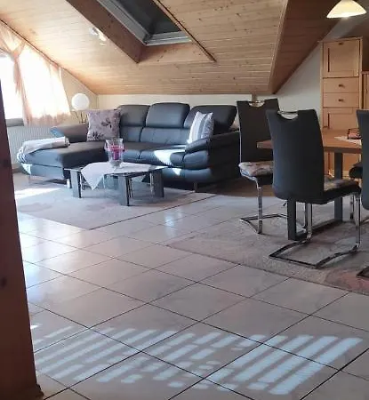 Haus-haller *
